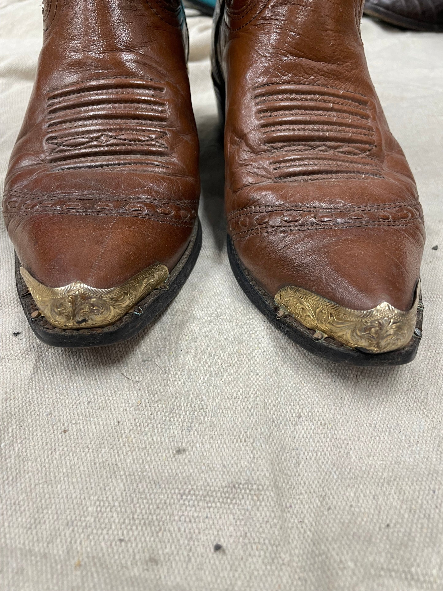 Vintage brown round toe with metal toe Rand cowboy boots